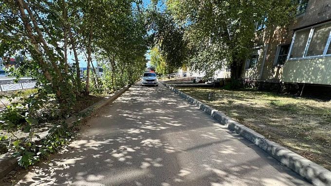 В Улан-Удэ пожилой водитель не заметил, что проехал по ноге пешехода