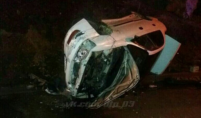 В Улан-Удэ автомобиль с пятью пассажирами сорвался с горы (ФОТО)