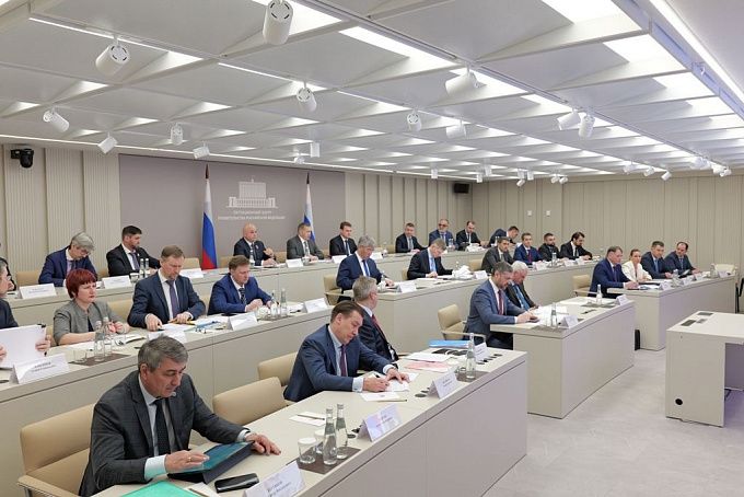 Трутнев провел совещание по развитию электроэнергетического комплекса Дальнего Востока