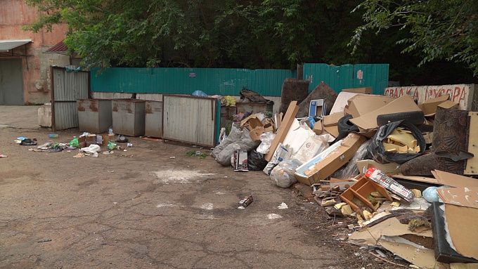 Три штрафа за неделю получил ЭкоАльянс из-за невывоза мусора в Бурятии
