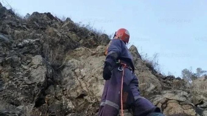 Больше недели ищут иркутянку в горах Бурятии