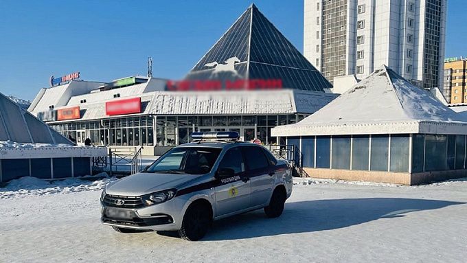 Пьяный дебошир устроил бои с киосками в Улан-Удэ