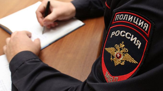 Женщина разбила себе губу и обвинила в этом соседа