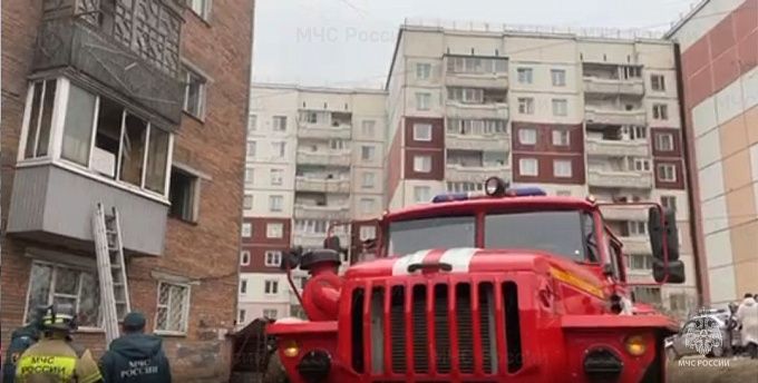 В Улан-Удэ жильцов пятиэтажки эвакуировали из-за пожара