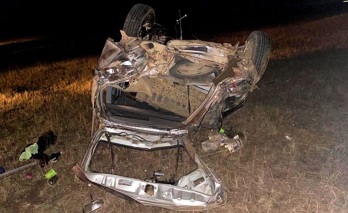 Мужчина погиб в разбитом в щепки автомобиле в Бурятии