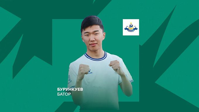 Футболист из Бурятии стал лучшим игроком Третьей Лиги Сибирь «Золото»
