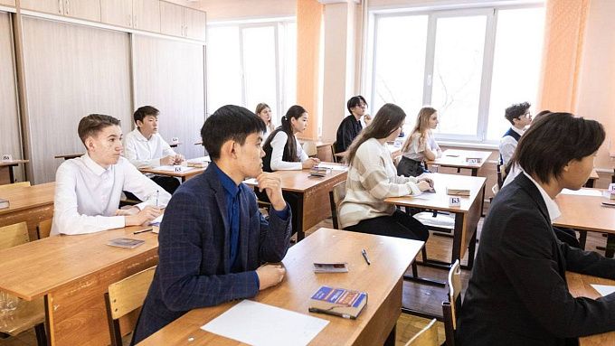 Улан-удэнские школьники сдают пробный ЕГЭ