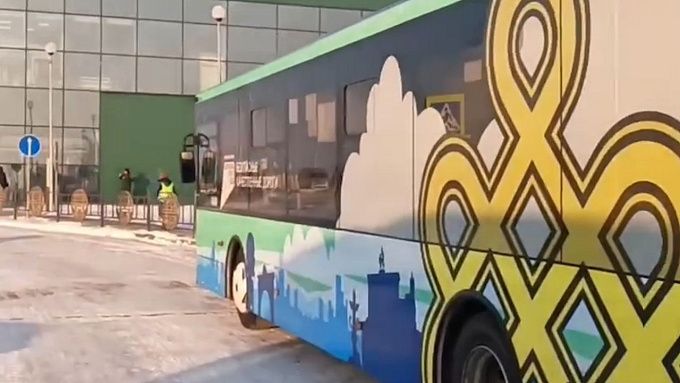 Конечную остановку автобуса №10 вновь вернули к аэропорту «Байкал»