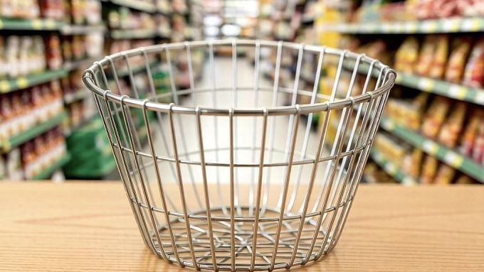 Продавец ударила покупательницу продуктовой корзиной в Бурятии