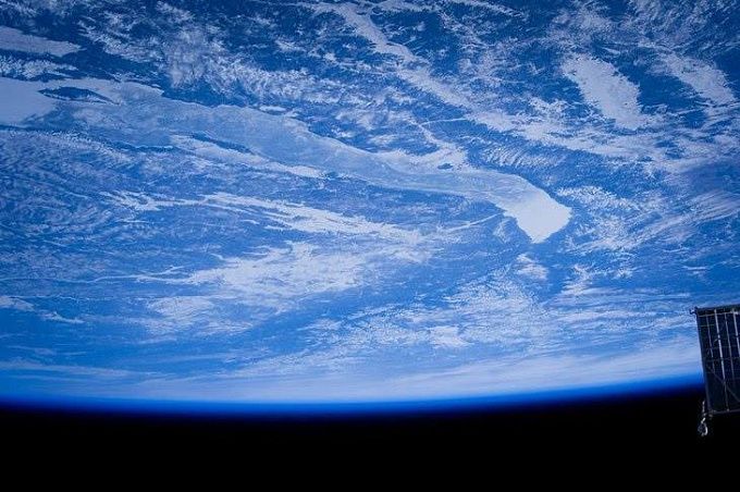 Байкал сравнили с огромным сапфиром