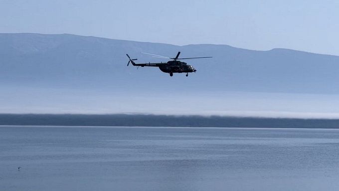 На Байкале вертолет напугал отдыхающих нерп
