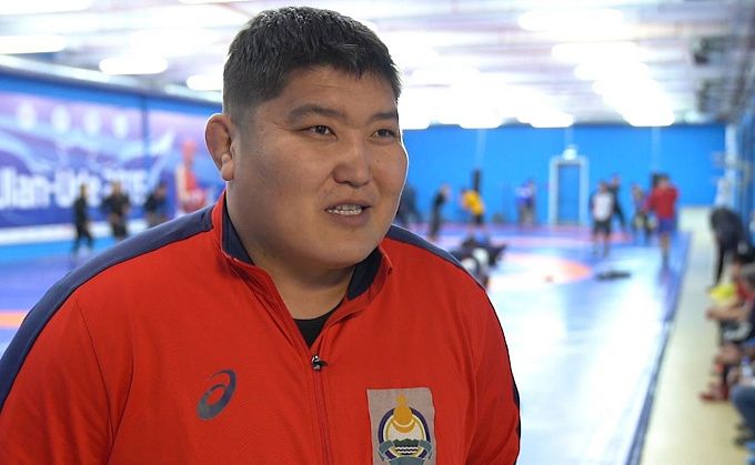 Борец из Бурятии завоевал золото на чемпионате России