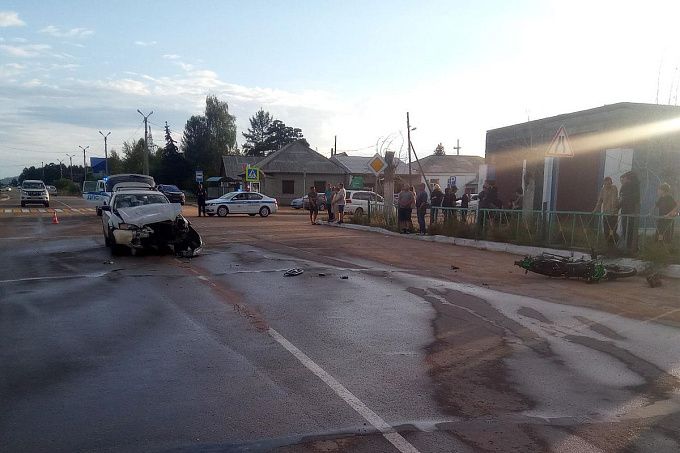 В Бурятии двое юных мотоциклистов попали в больницу с тяжелыми травмами