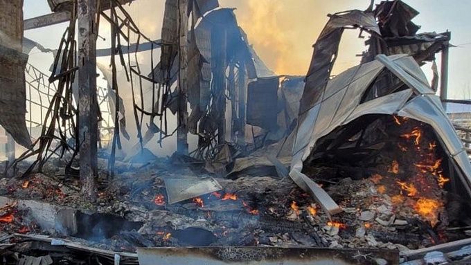 В Бурятии дом культуры превратился в пепелище после пожара. ФОТО