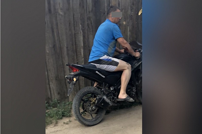 В Улан-Удэ разыскивают мотоциклиста, сбившего ребенка 