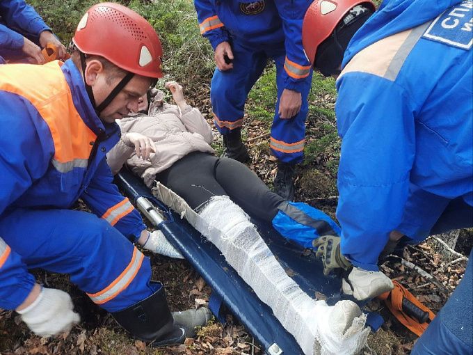 Улан-удэнка травмировала ногу в горах Иркутской области