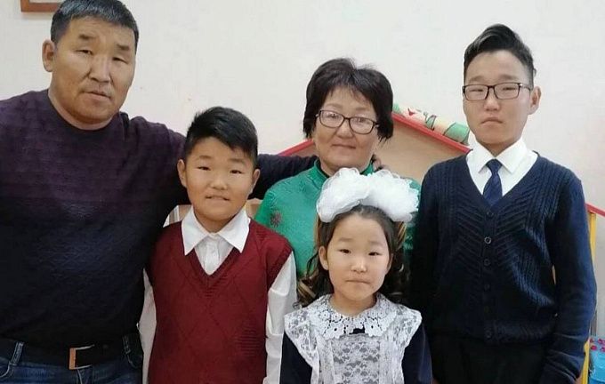 Семья из Бурятии признана лучшей сельской семьей России