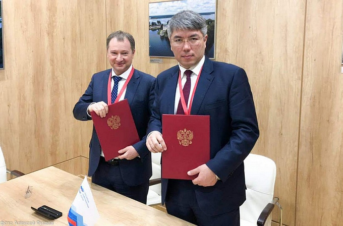 Глава Бурятии подписал соглашение с Московским кредитным банком