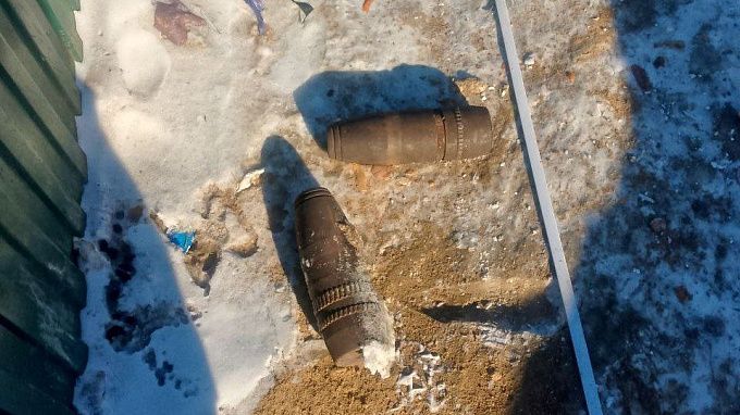 Снаряды нашли на улице в поселке Бурятии. ОБНОВЛЕНО