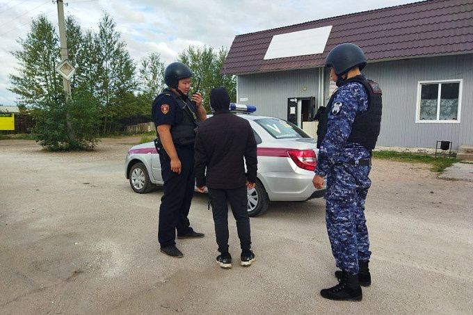 В Бурятии поймали вора, который прятался от правоохранителей в подполье