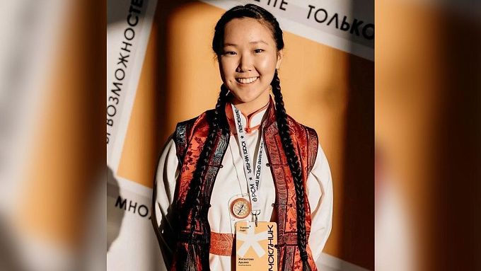 Школьница из Бурятии вошла в ТОП-10 лучших учеников России