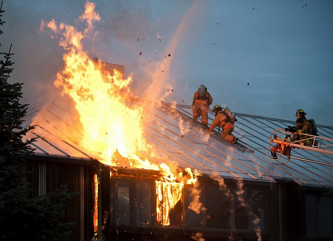 В Бурятии семья осталась без крыши над головой после пожара