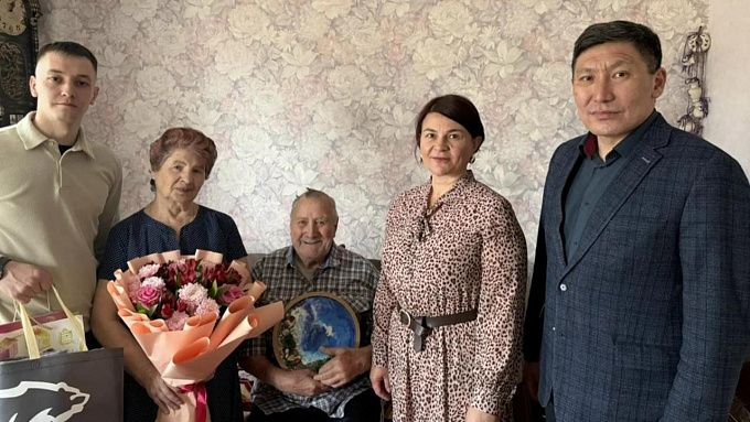 Бриллиантовую свадьбу отметили супруги в Бурятии