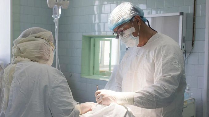 В Бурятии хирурги несколько часов восстанавливали лицо 17-летней девушки