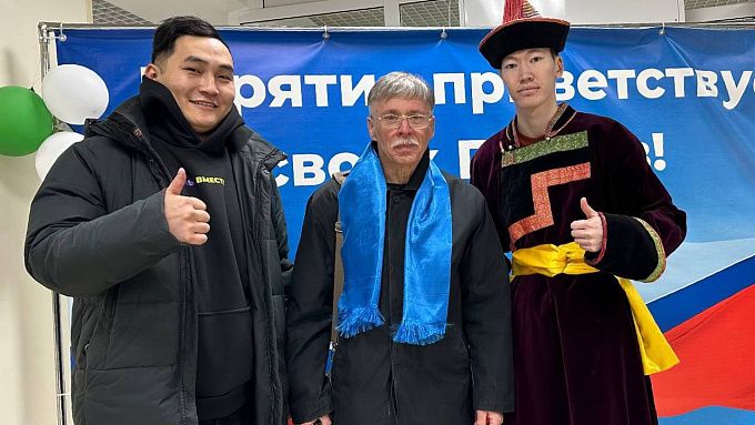 В Улан-Удэ прибыл командир подводного аппарата «Мир-2»
