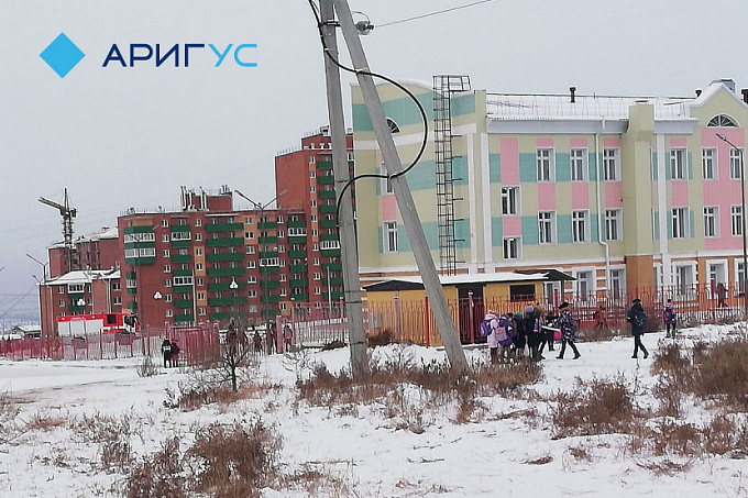 В Улан-Удэ эвакуировали школу №63 (ФОТО)