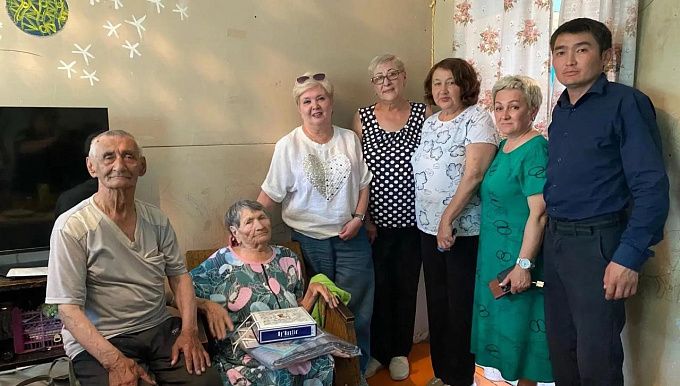 Долгожительница в Бурятии отмечает 90-летие
