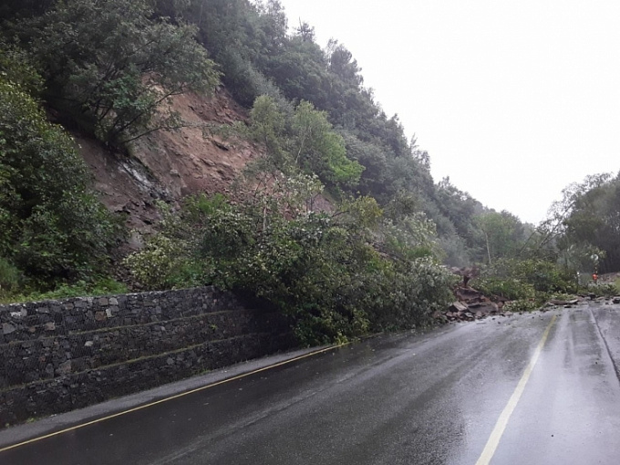 Из-за обвалов, оползней и подтоплений на трассе «Байкал» ограничили движение