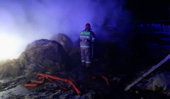 Неизвестный сжег почти 170 центнеров сена в селе Бурятии