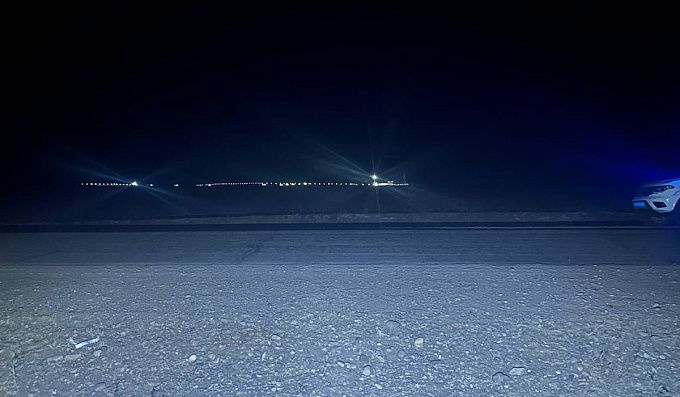 Нетрезвая женщина на ходу выпала из автомобиля в Бурятии