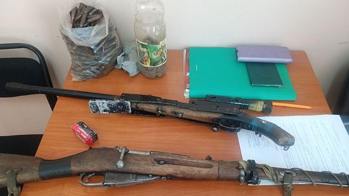 Арсенал оружия нашла жительница Бурятии в своём огороде