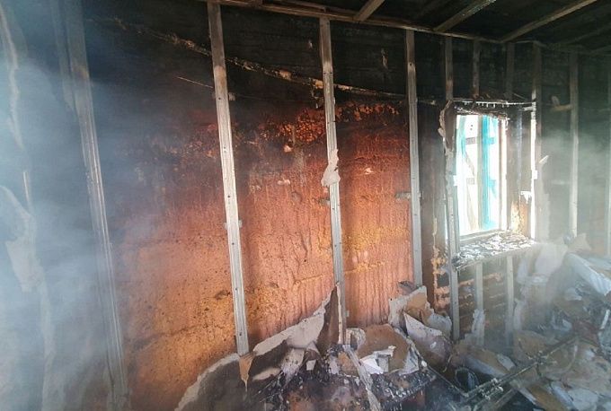 «Надышалась дымом»: В Бурятии стали известны подробности пожара, где погиб 12-летний ребенок