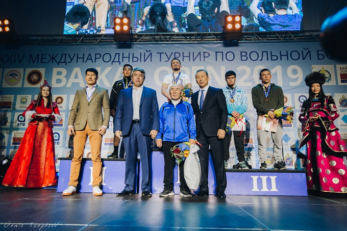 Борцы Бурятии завоевали 8 медалей на международном турнире «BAIKAL OPEN»