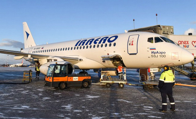 Производитель Superjet подал иск к «ИрАэро» почти на миллиард рублей