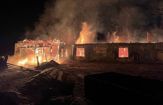 В Бурятии возбудили дело о халатности после пожара в сельской школе