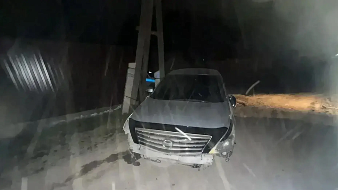 В Улан-Удэ водитель «Ниссана» убегал от ДПС и устроил ДТП