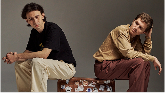 «Местный Бездарь» выпускает песню-ностальгию о родном Улан-Удэ «Местный Бездарь» выпускает песню-ностальгию о родном Улан-Удэ