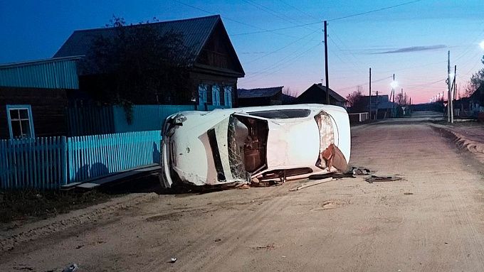 Пьяная водитель без прав влетела в электроопору в селе Бурятии