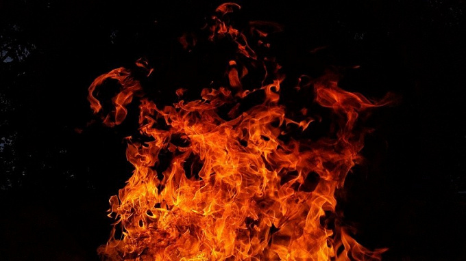 Два человека едва не погибли на пожаре в Бурятии