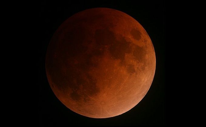 Жители Бурятии смогут увидеть лунное затмение