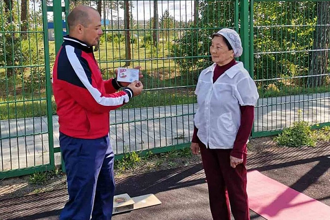 80-летняя пенсионерка из Бурятии получила золотой значок ГТО