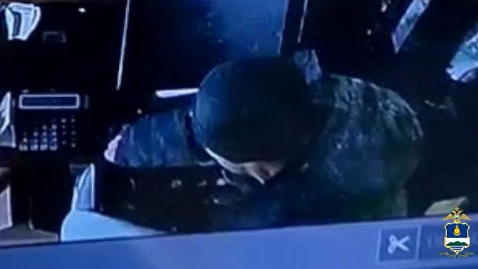 Мужчина сыграл в прятки в одном из кафе Улан-Удэ