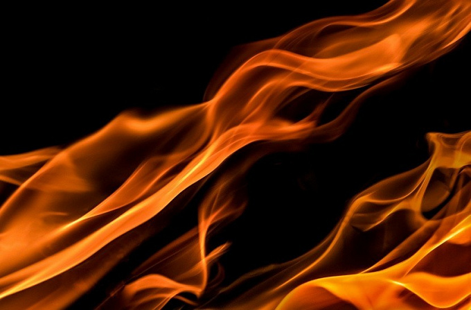 В Бурятии из горящего дома эвакуировали шесть человек  