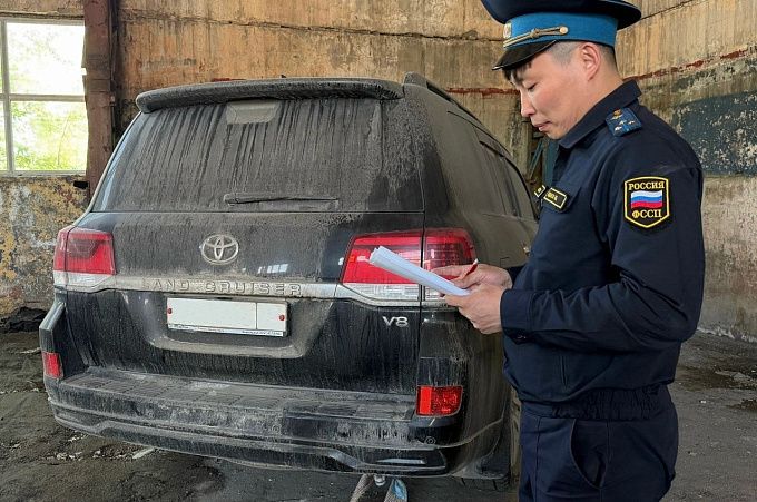Два конфискованных в Бурятии за пьяную езду «Крузака» отправили на СВО 