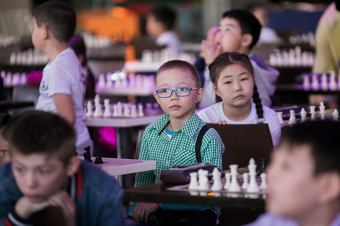 На первенстве в Улан-Удэ сыграют более ста юных шахматистов
