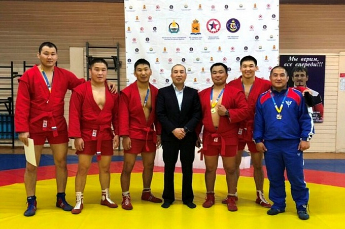 Росгвардейцы Бурятии взяли семь медалей на турнире по самбо